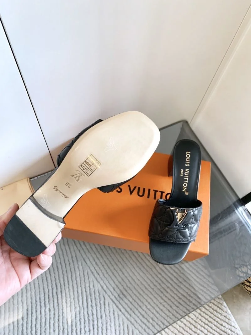Louis Vuitton Slippers Chic 31737