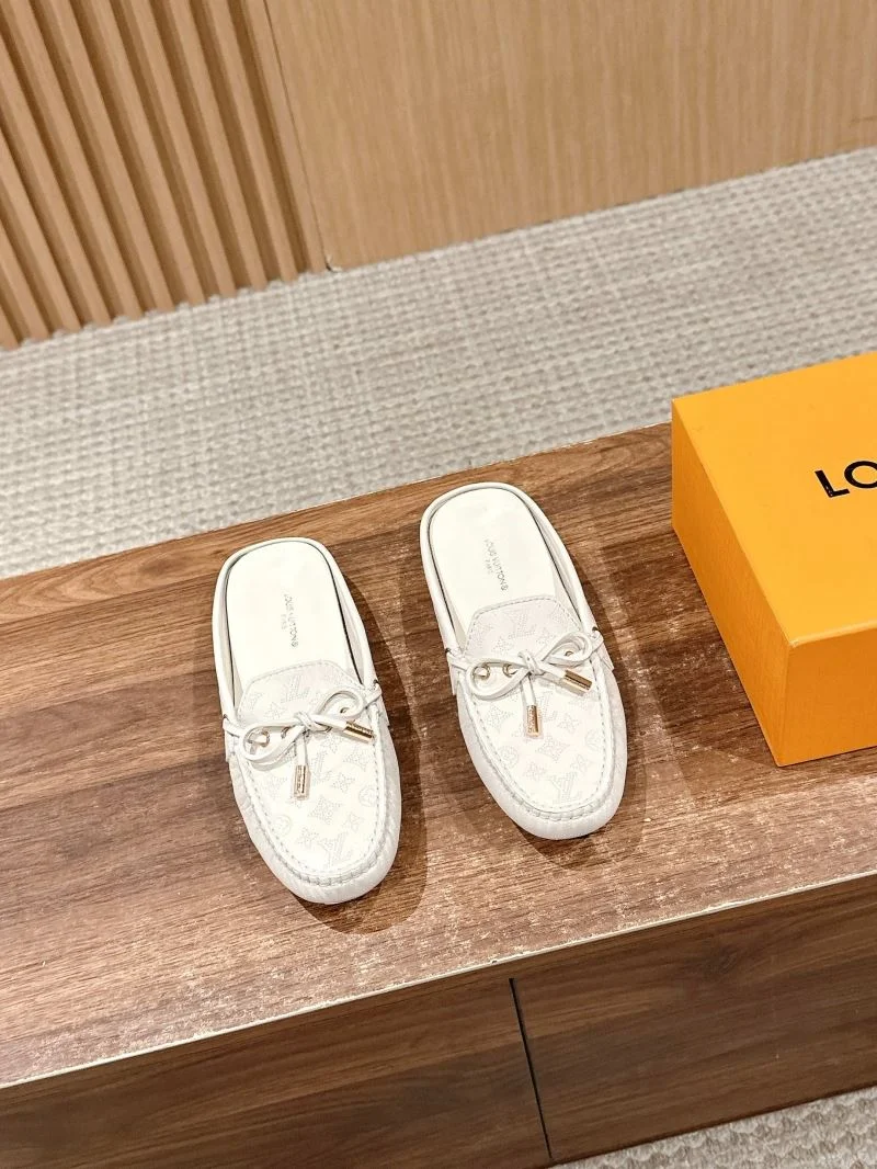 Louis Vuitton Slippers Unisex 31733