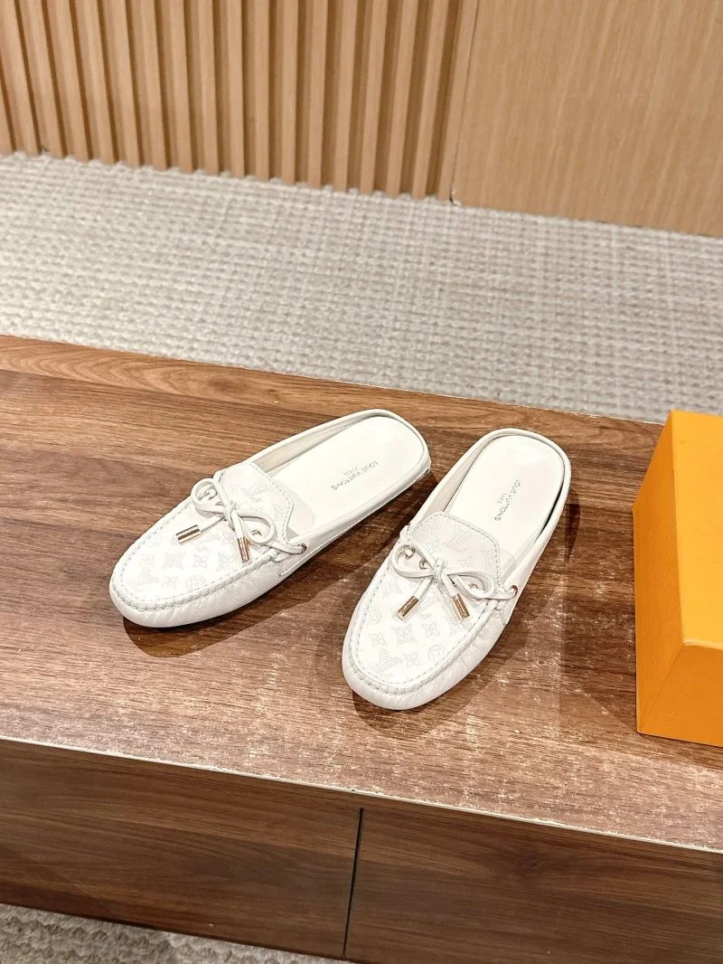 Louis Vuitton Slippers Unisex 31733