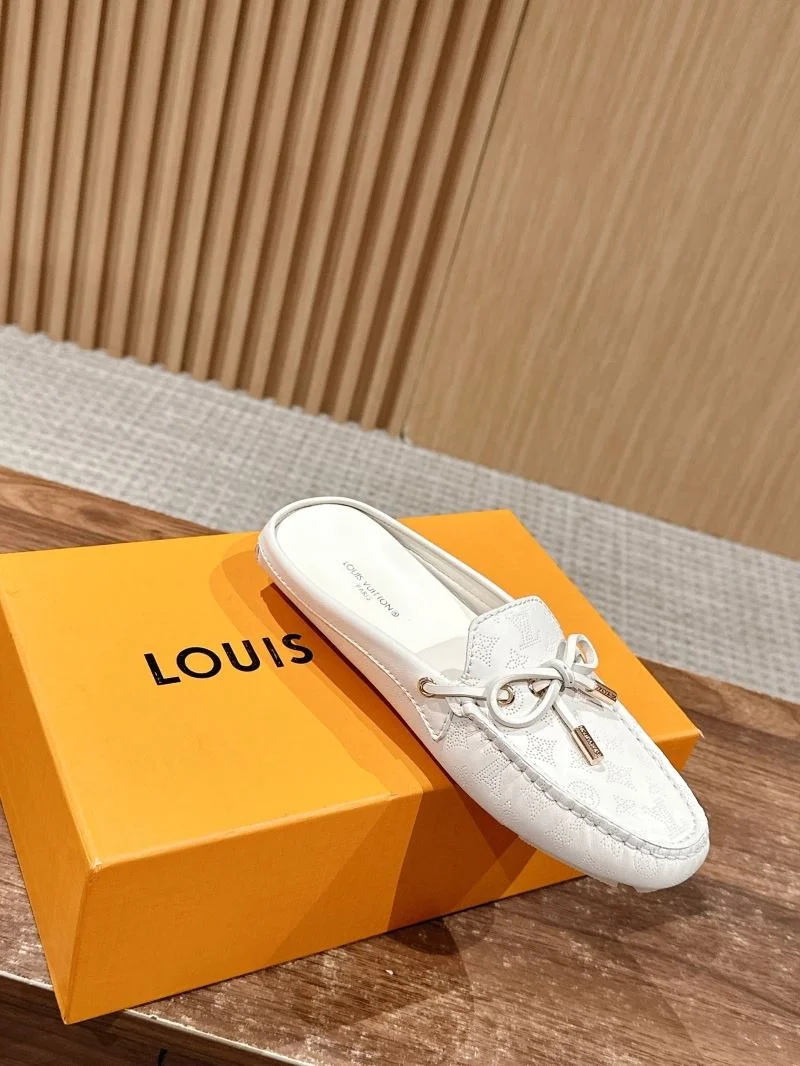 Louis Vuitton Slippers Unisex 31733
