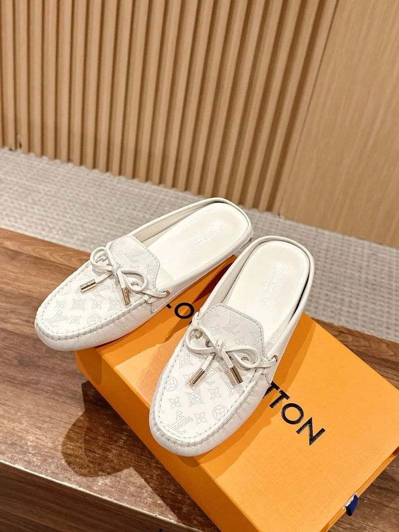 Louis Vuitton Slippers Unisex 31733
