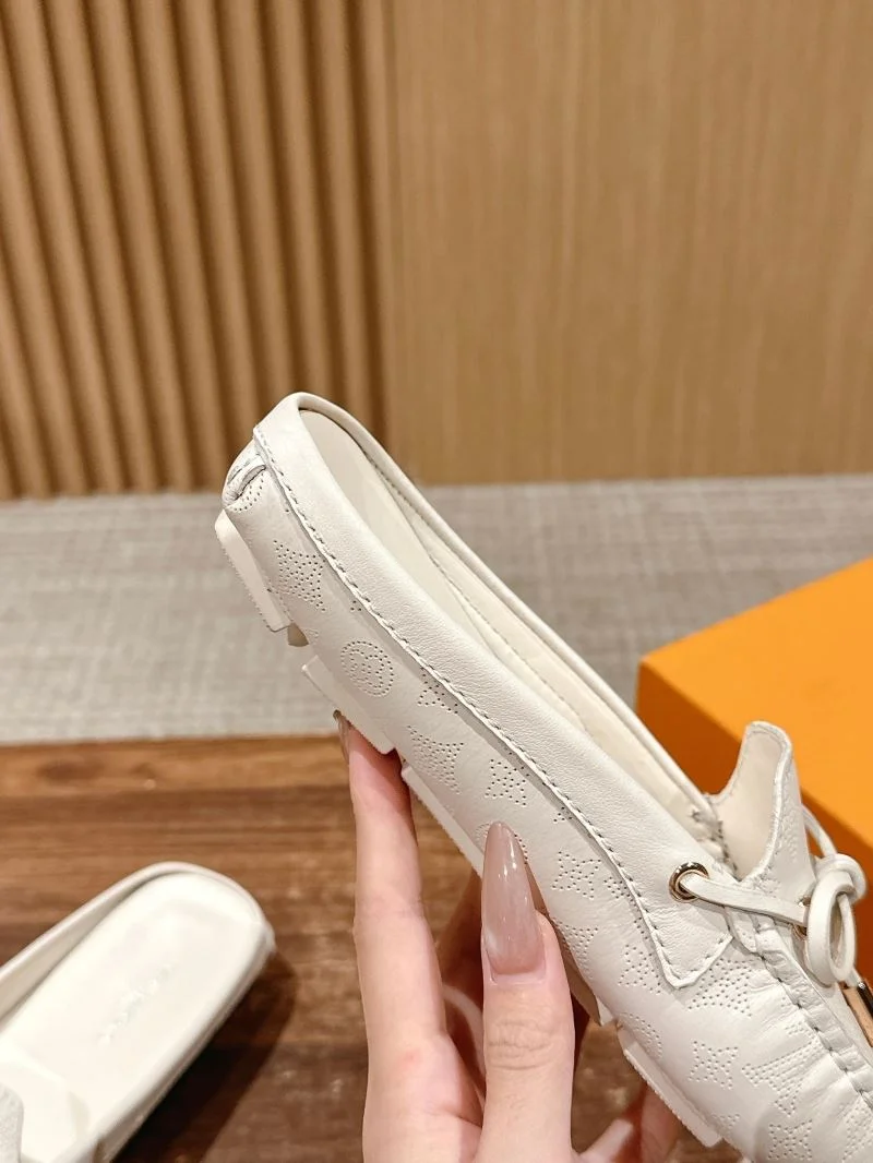 Louis Vuitton Slippers Unisex 31733