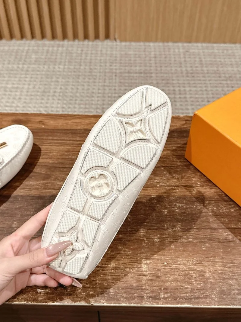 Louis Vuitton Slippers Unisex 31733