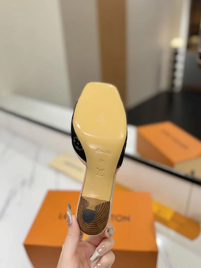 Tailored Louis Vuitton Slippers 31759