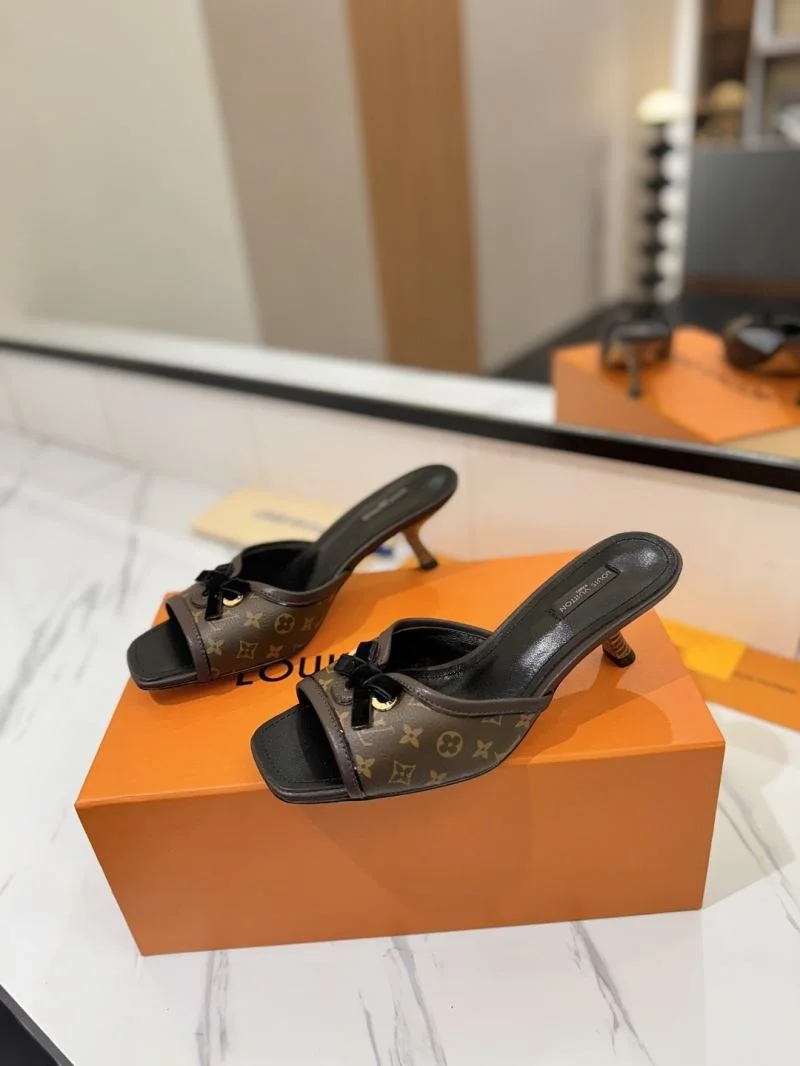 Louis Vuitton Slippers Unique 31744