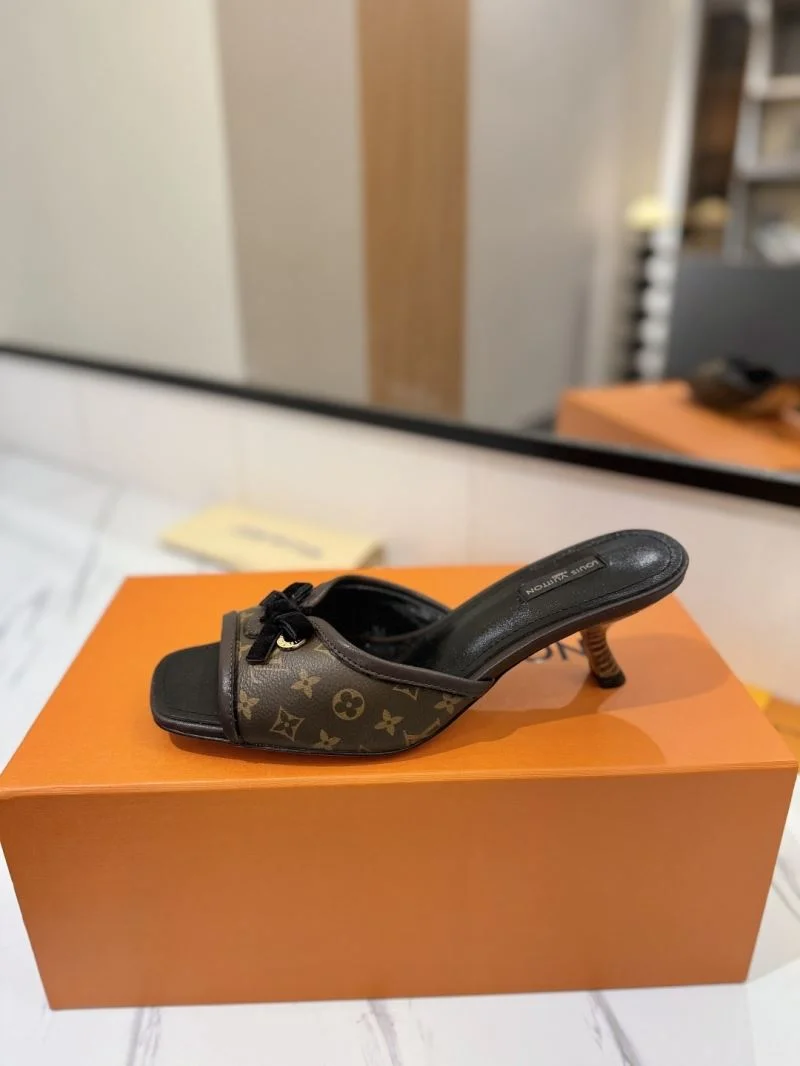 Louis Vuitton Slippers Unique 31744