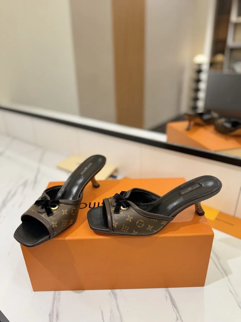 Louis Vuitton Slippers Unique 31744