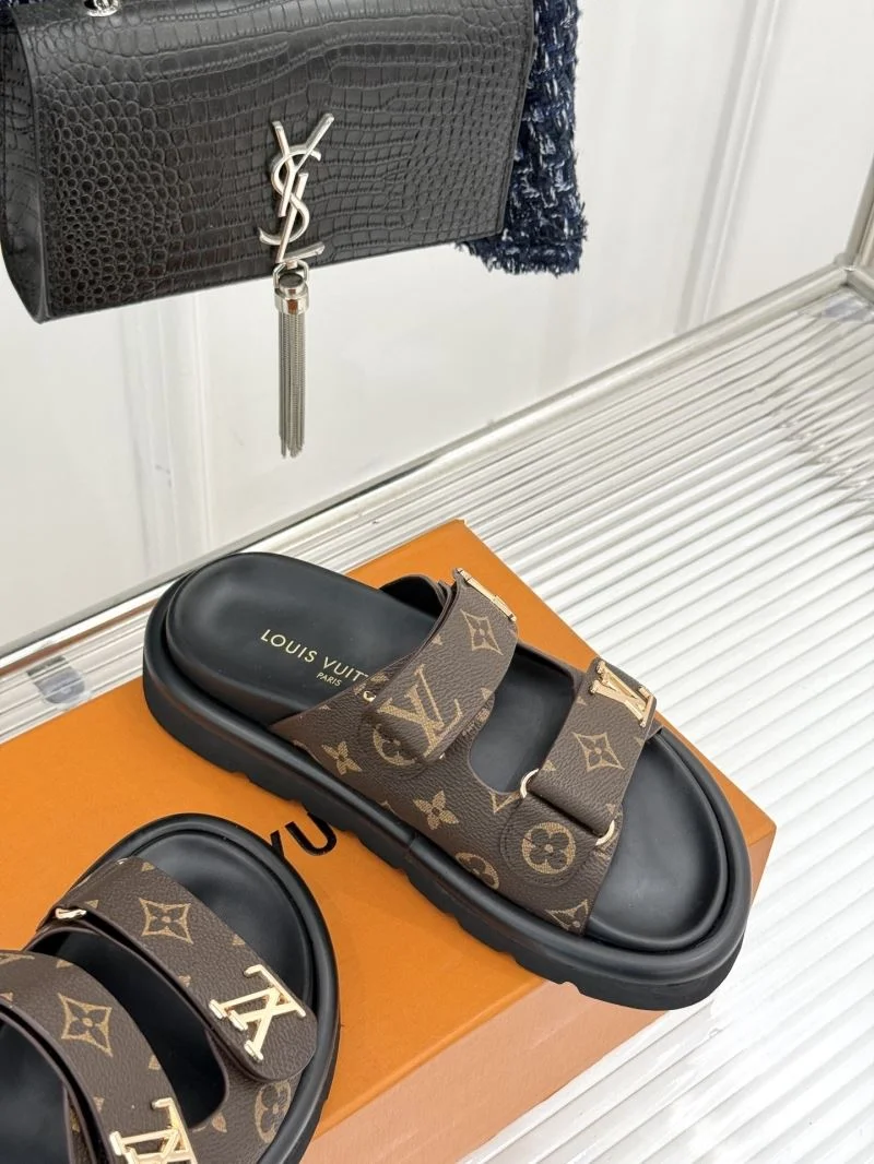 MultiPurpose Louis Vuitton Slippers 31747