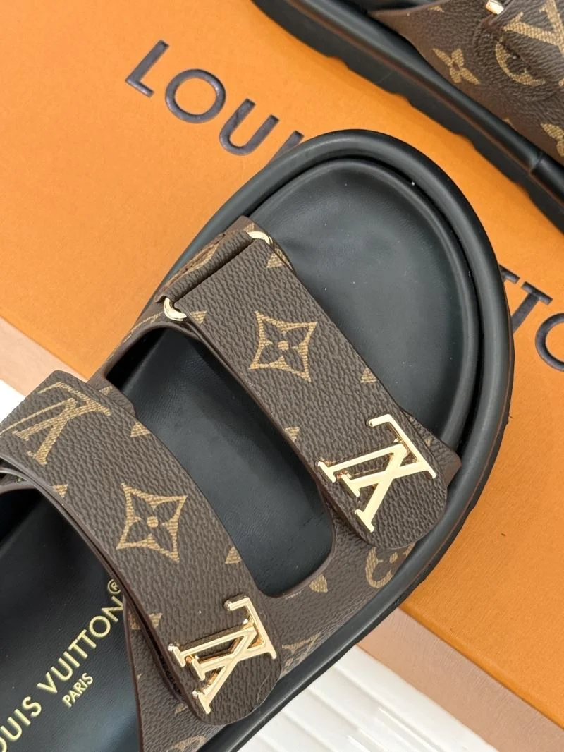 MultiPurpose Louis Vuitton Slippers 31747