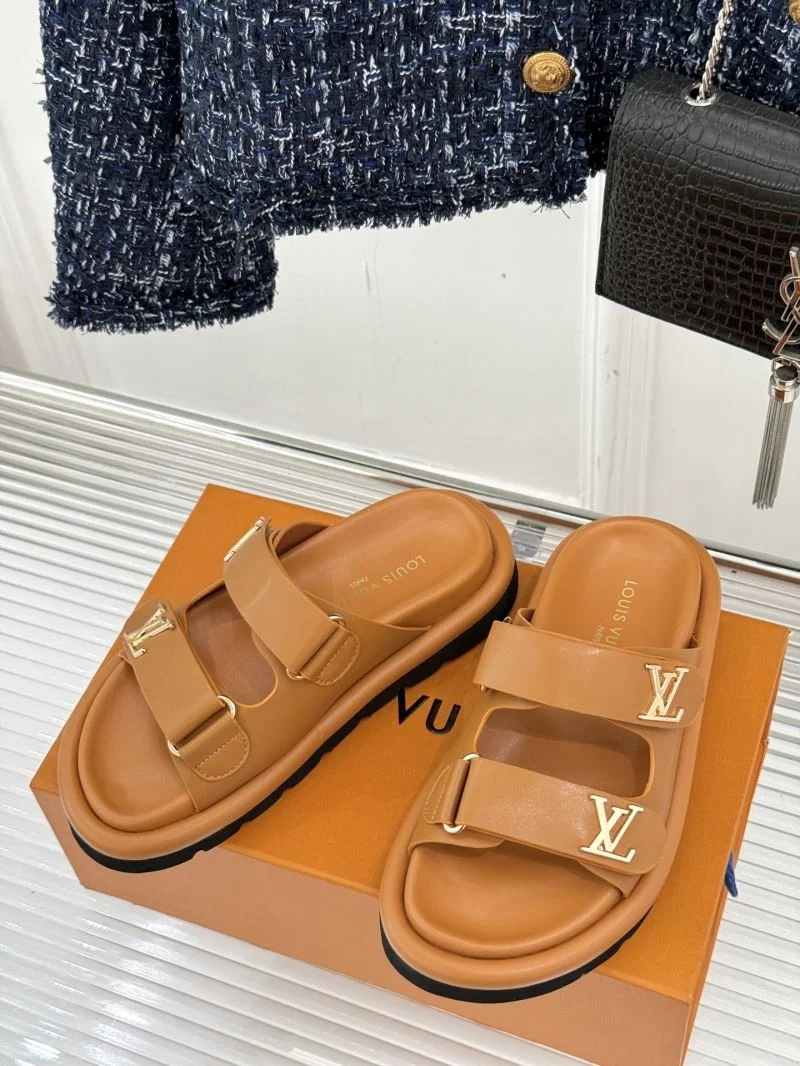 Trendy Louis Vuitton Slippers 31760