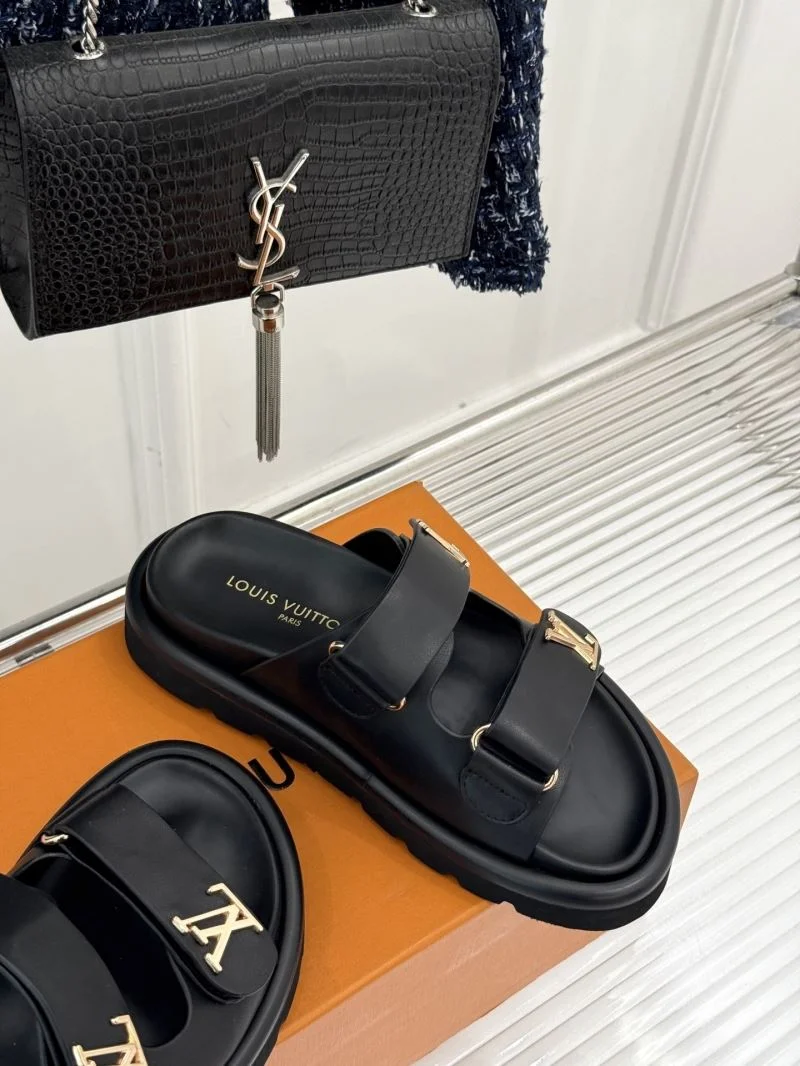 Louis Vuitton Slippers ModernLook 31741
