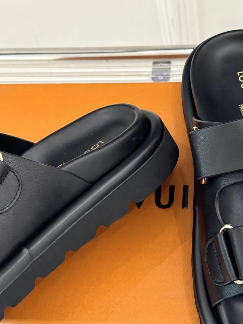 Louis Vuitton Slippers ModernLook 31741