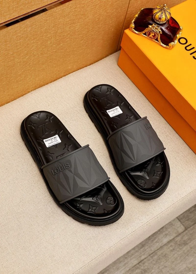 UrbanChic Louis Vuitton Slippers 32686