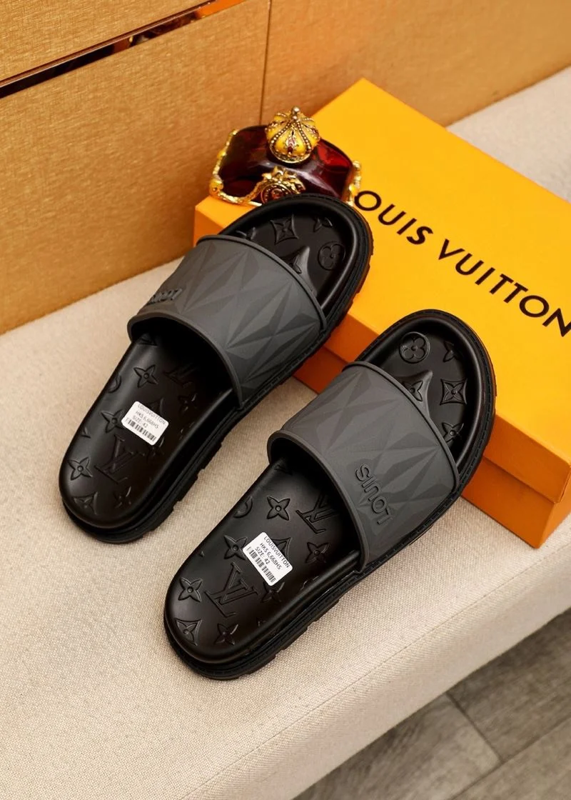 UrbanChic Louis Vuitton Slippers 32686