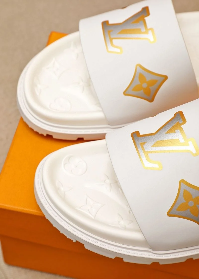 Louis Vuitton Slippers Sustainable 32693