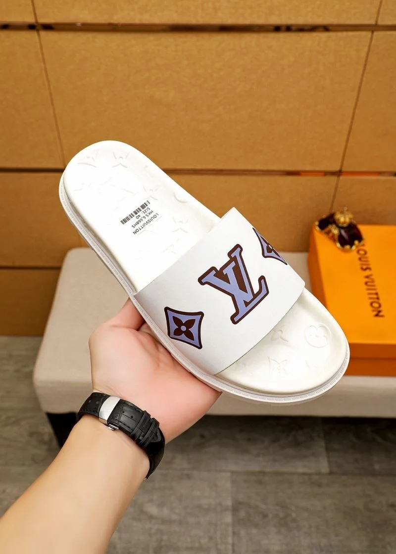 Effortless Louis Vuitton Slippers 32682