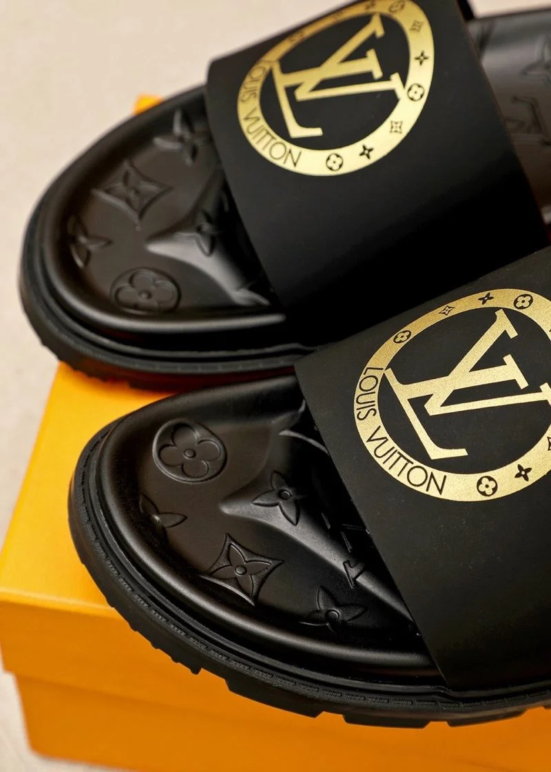 HighQuality Louis Vuitton Slippers 32692