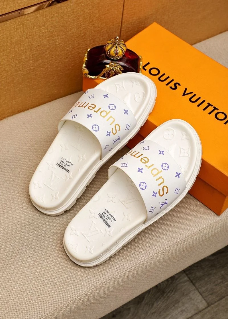 Flexible Louis Vuitton Slippers 32679