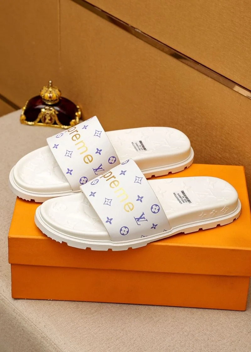 Flexible Louis Vuitton Slippers 32679