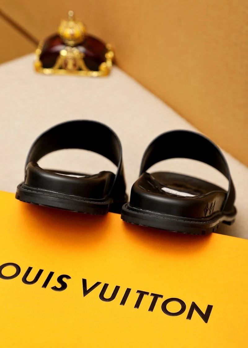 Louis Vuitton Slippers Sustainable 32676