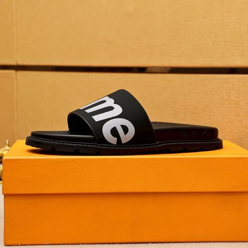 Trendsetting Louis Vuitton Slippers 32667