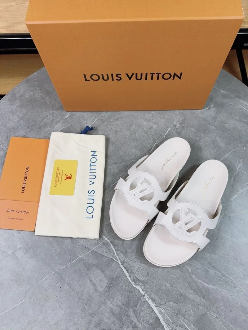 SmoothTexture Louis Vuitton Slippers 32670