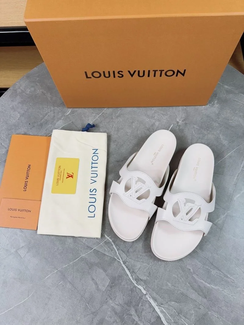 SmoothTexture Louis Vuitton Slippers 32670