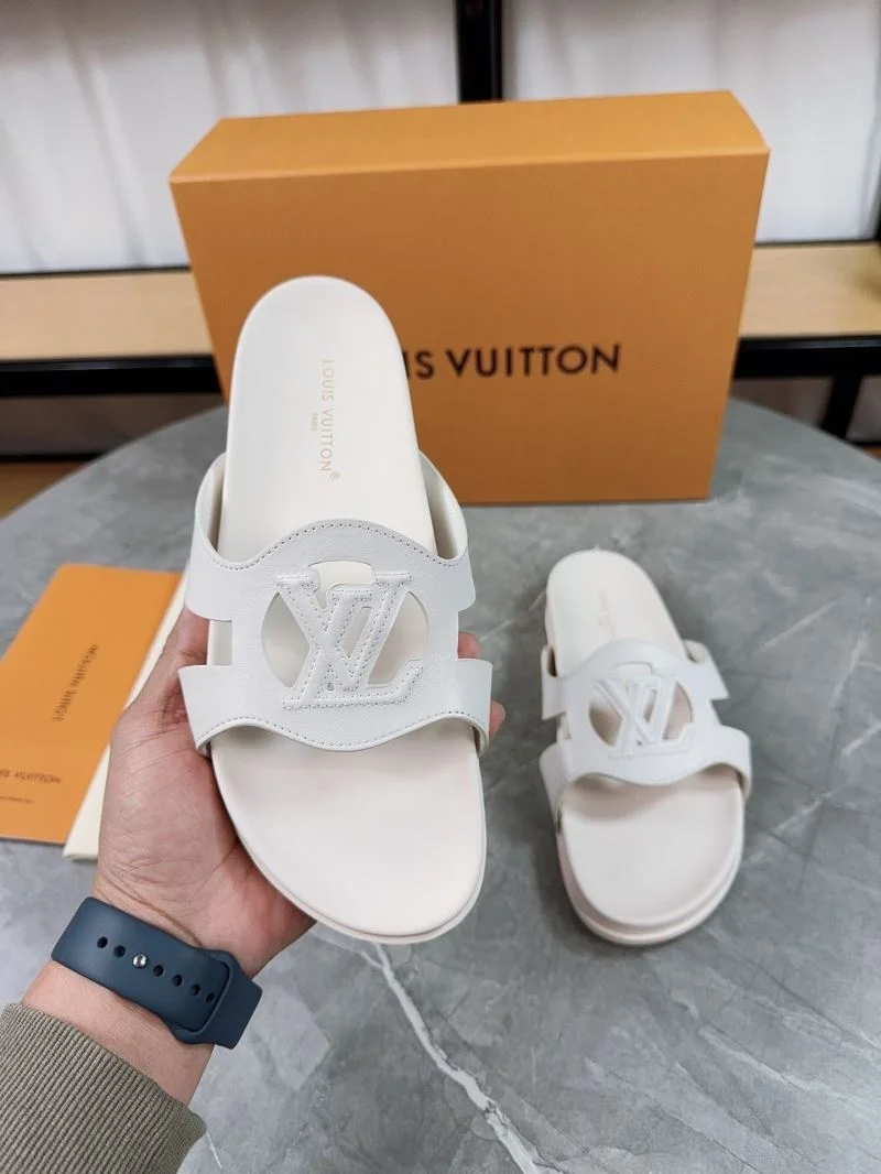 SmoothTexture Louis Vuitton Slippers 32670