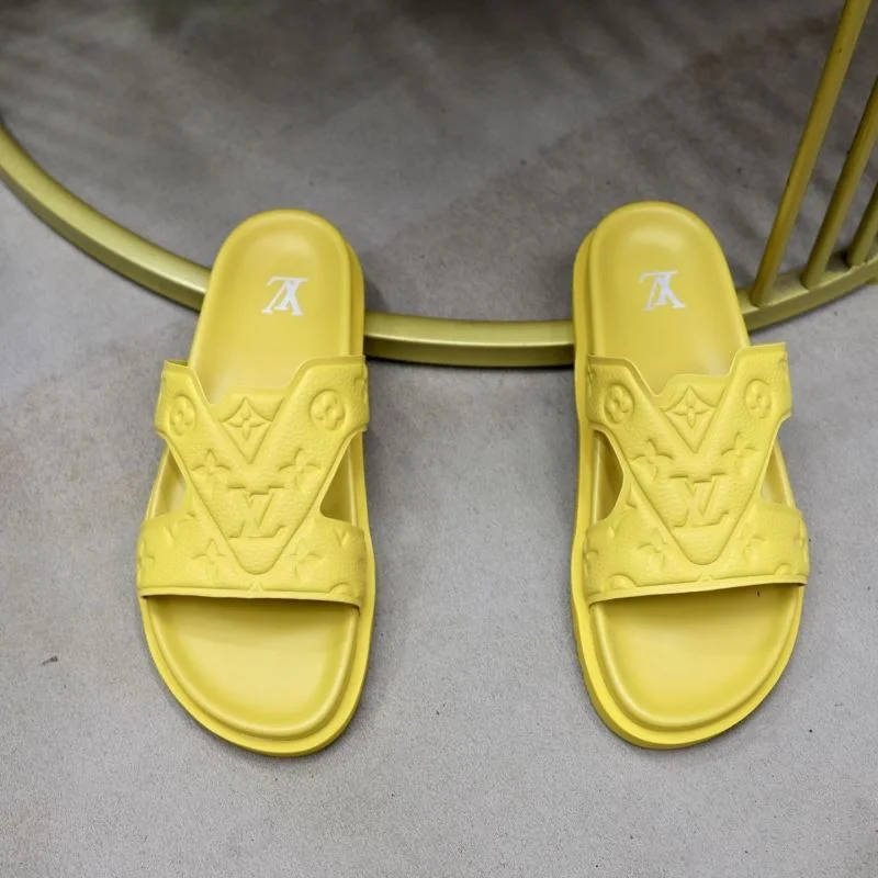 Louis Vuitton Slippers RelaxedFit 32640