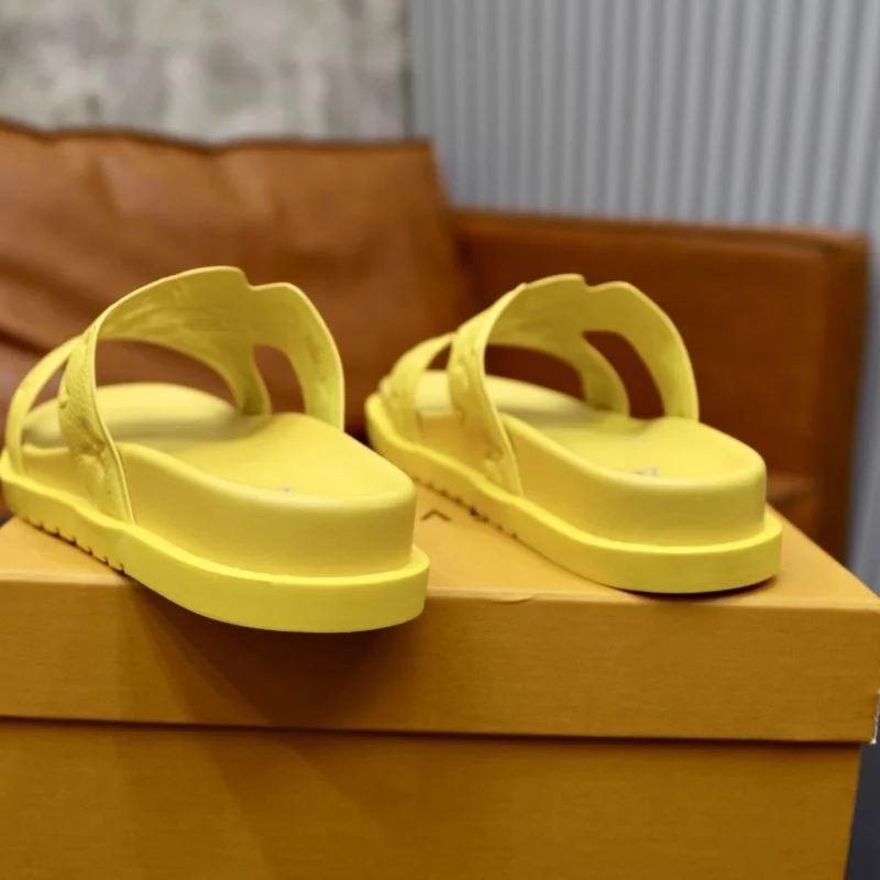 Louis Vuitton Slippers RelaxedFit 32640