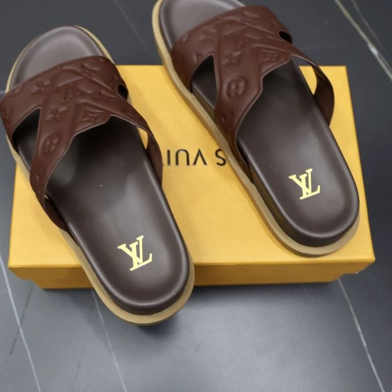 Minimalist Louis Vuitton Slippers 32646