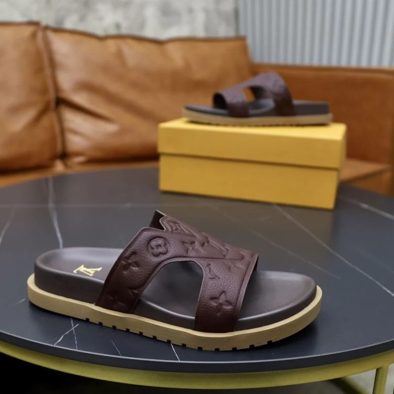 Minimalist Louis Vuitton Slippers 32646