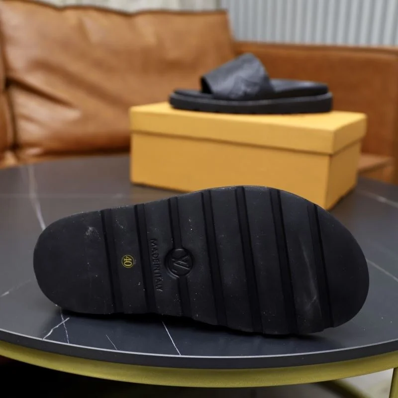 Louis Vuitton Slippers Upgraded 32641