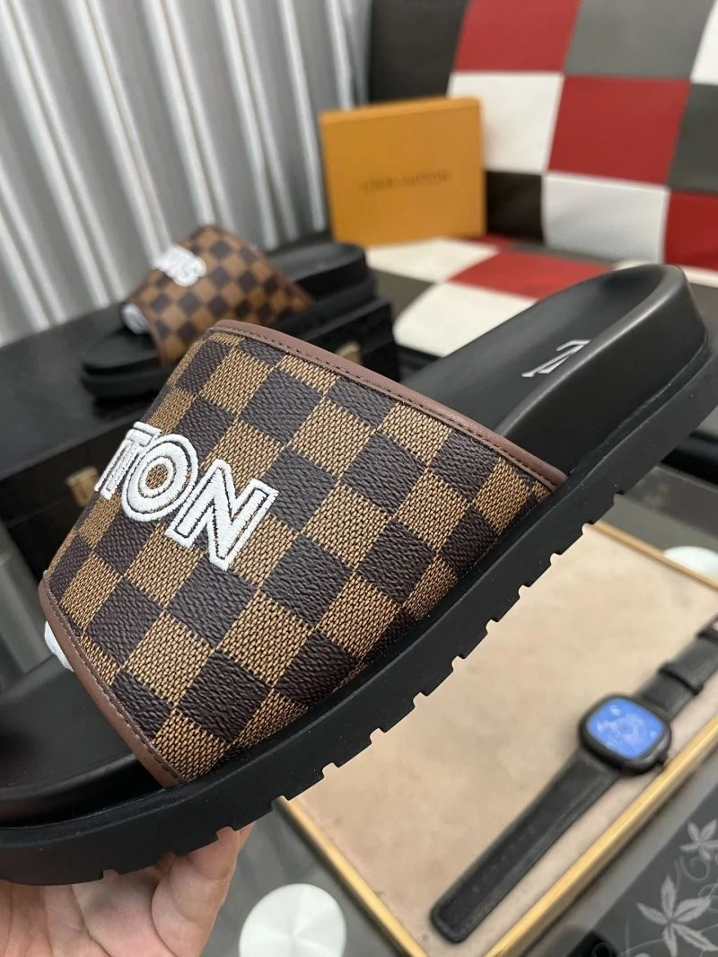 Louis Vuitton Slippers Snug 32642