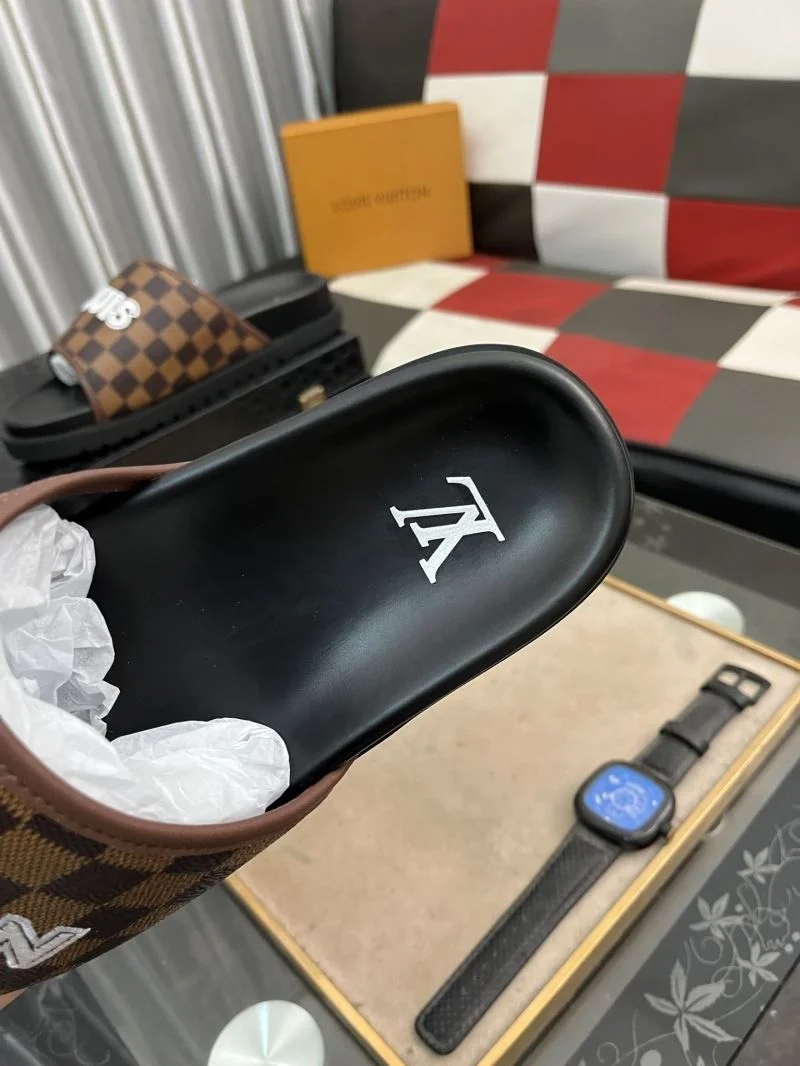 Louis Vuitton Slippers Snug 32642