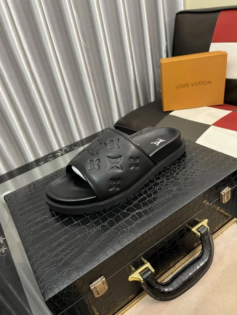 TechFriendly Louis Vuitton Slippers 32629