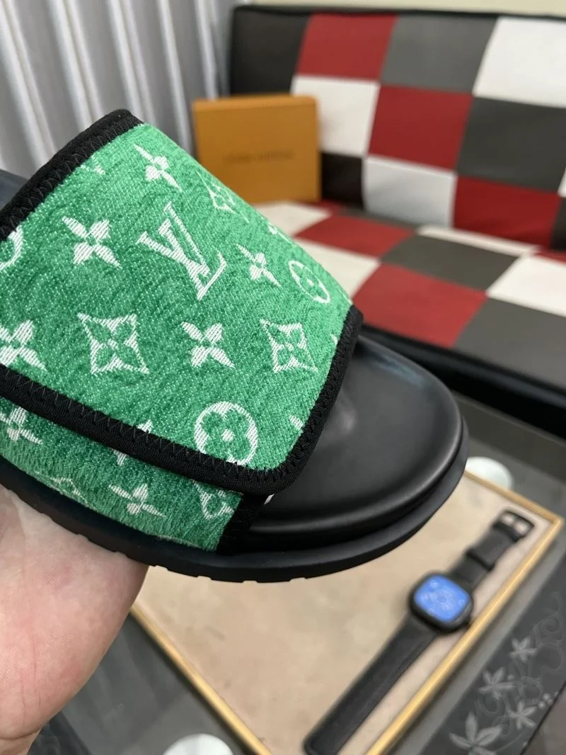 Lightweight Louis Vuitton Slippers 32609