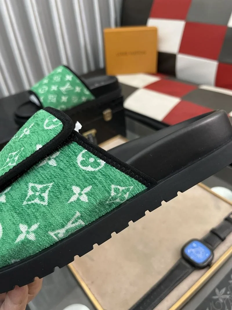 Lightweight Louis Vuitton Slippers 32609