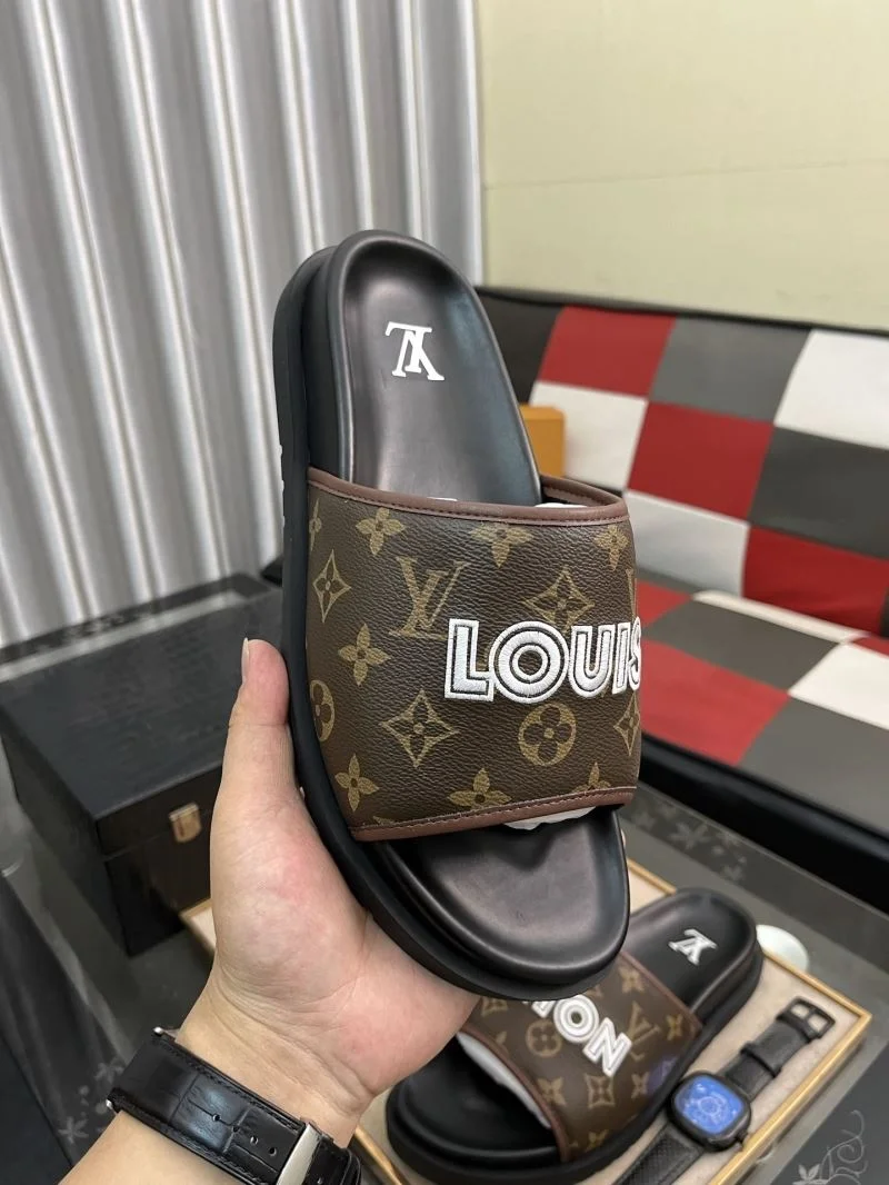 Louis Vuitton Slippers Compact 32598