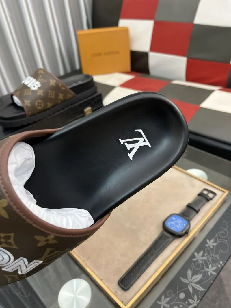 Louis Vuitton Slippers Compact 32598