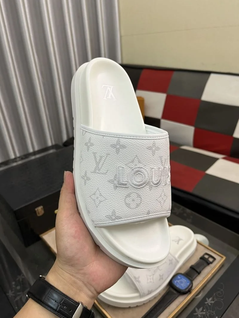 QuickDry Louis Vuitton Slippers 32613