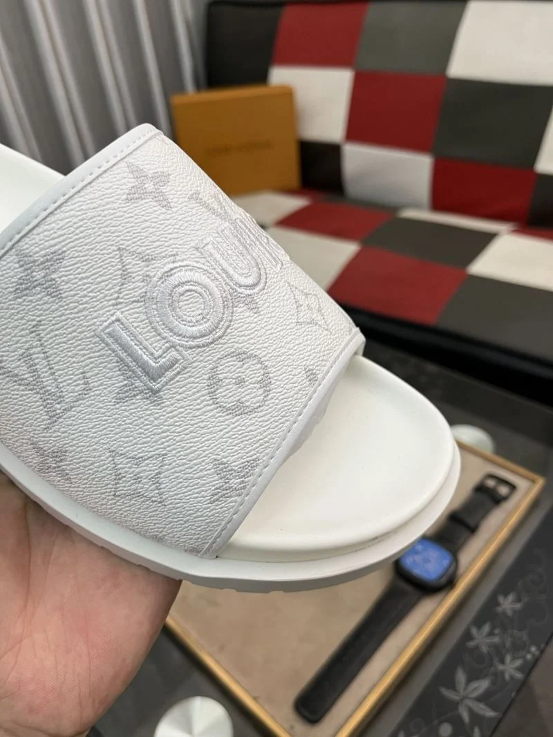 QuickDry Louis Vuitton Slippers 32613