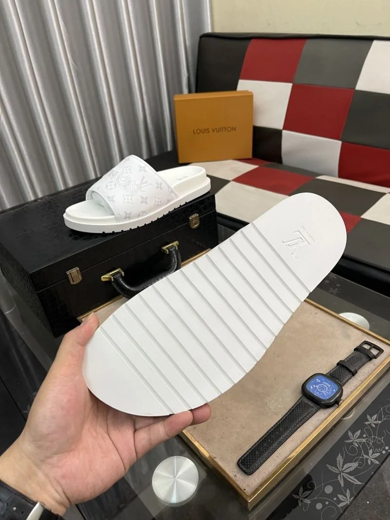 QuickDry Louis Vuitton Slippers 32613