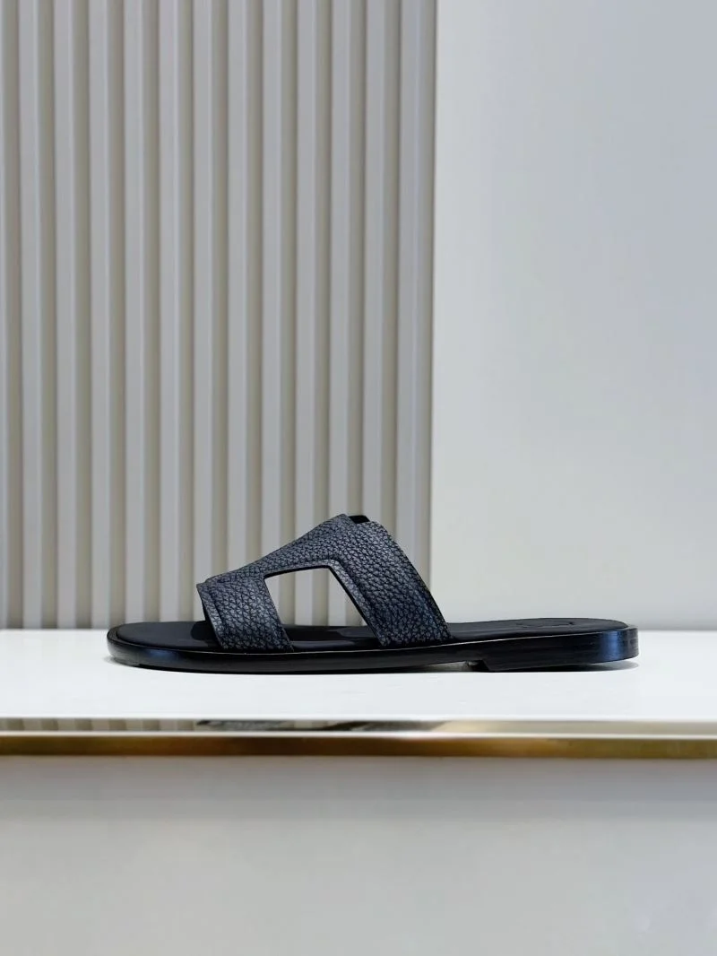 Casual Louis Vuitton Slippers 32597