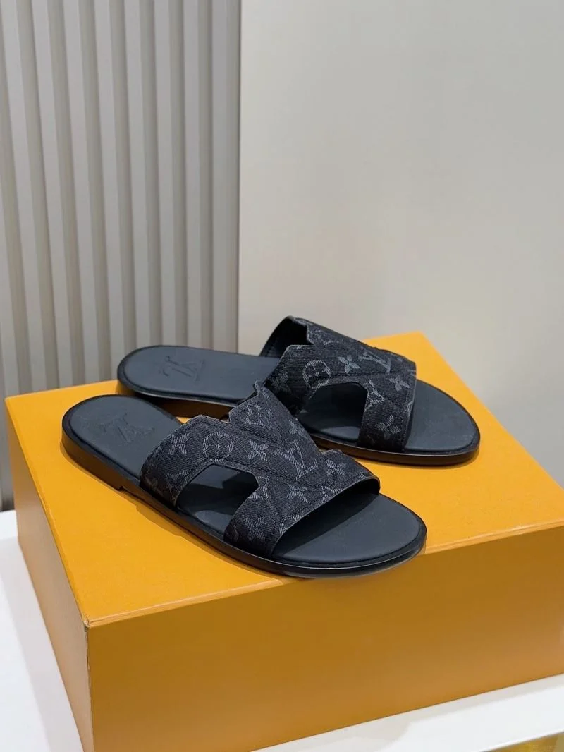 Louis Vuitton Slippers Elegant 32610