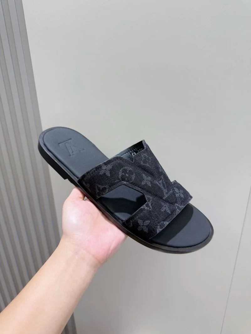 Louis Vuitton Slippers Elegant 32610