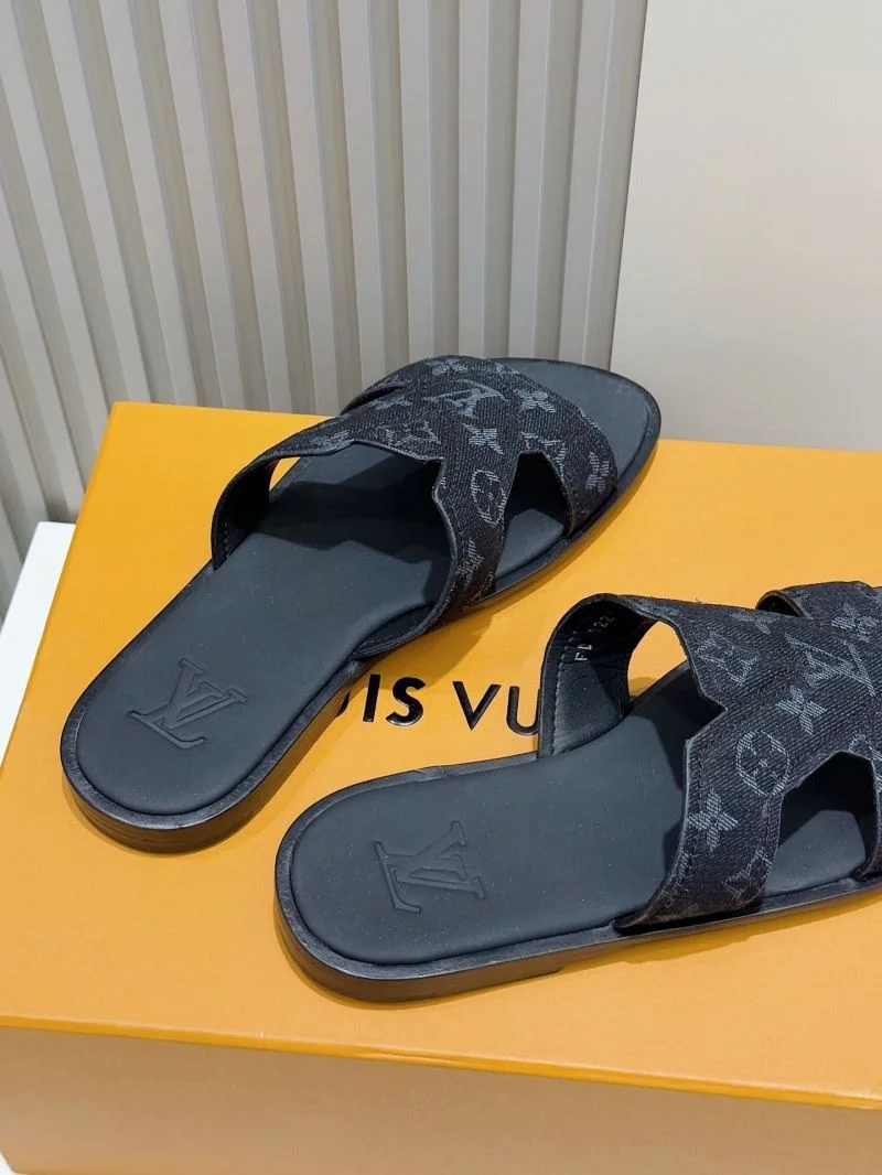 Louis Vuitton Slippers Elegant 32610