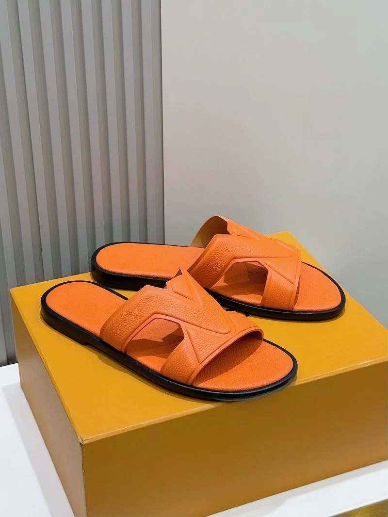 ModernLook Louis Vuitton Slippers 32599