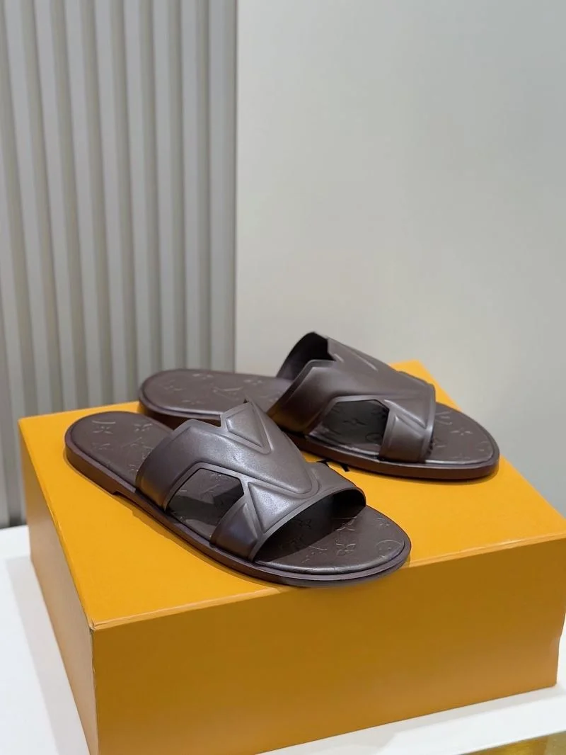 Elegant Louis Vuitton Slippers 32603