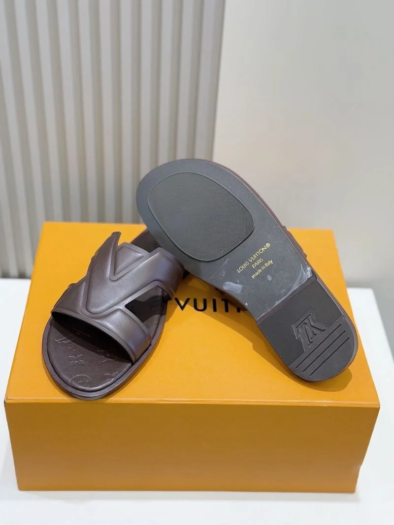 Elegant Louis Vuitton Slippers 32603
